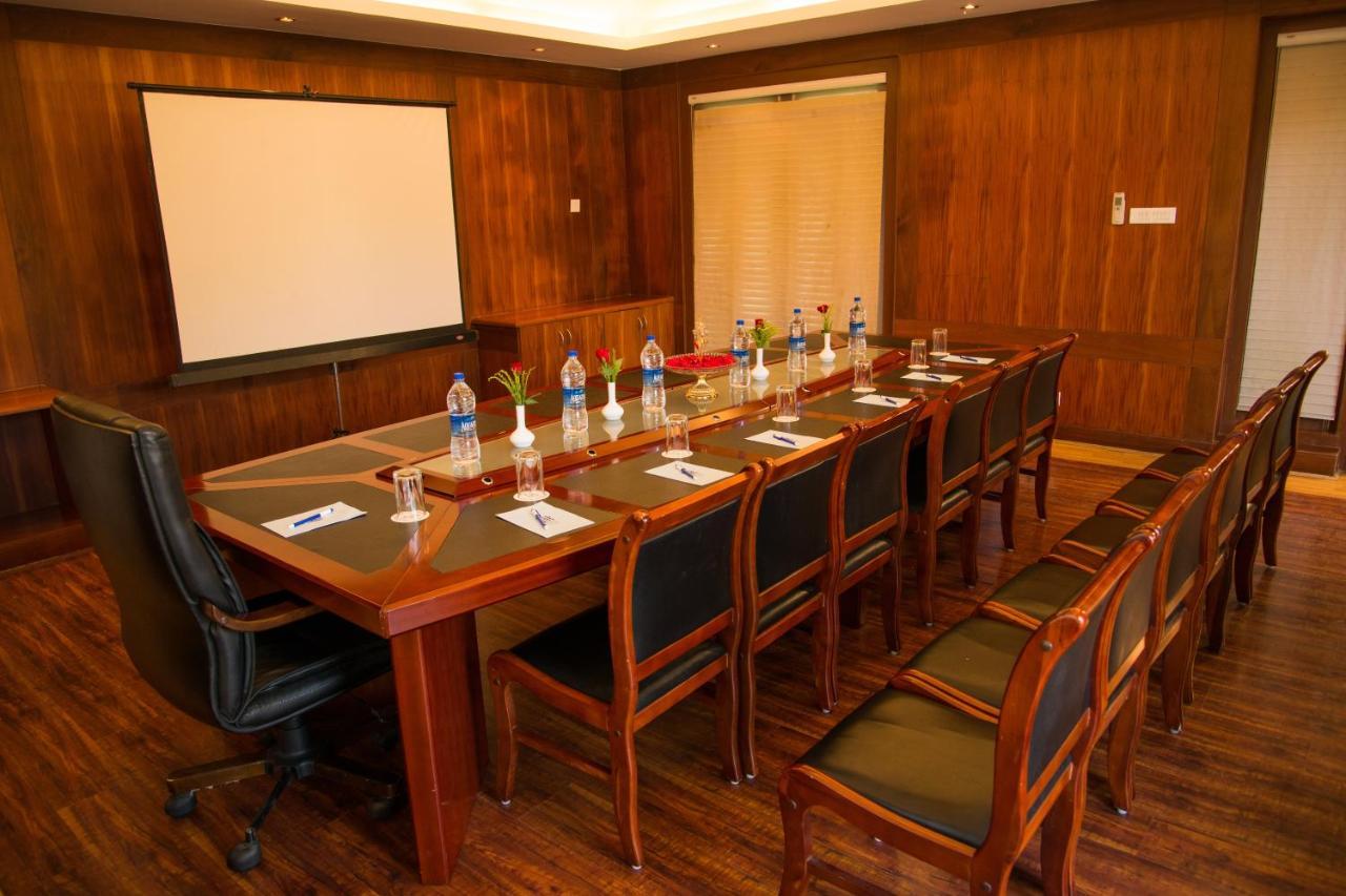 Esthell Village Resort Mahabalipuram Zewnętrze zdjęcie