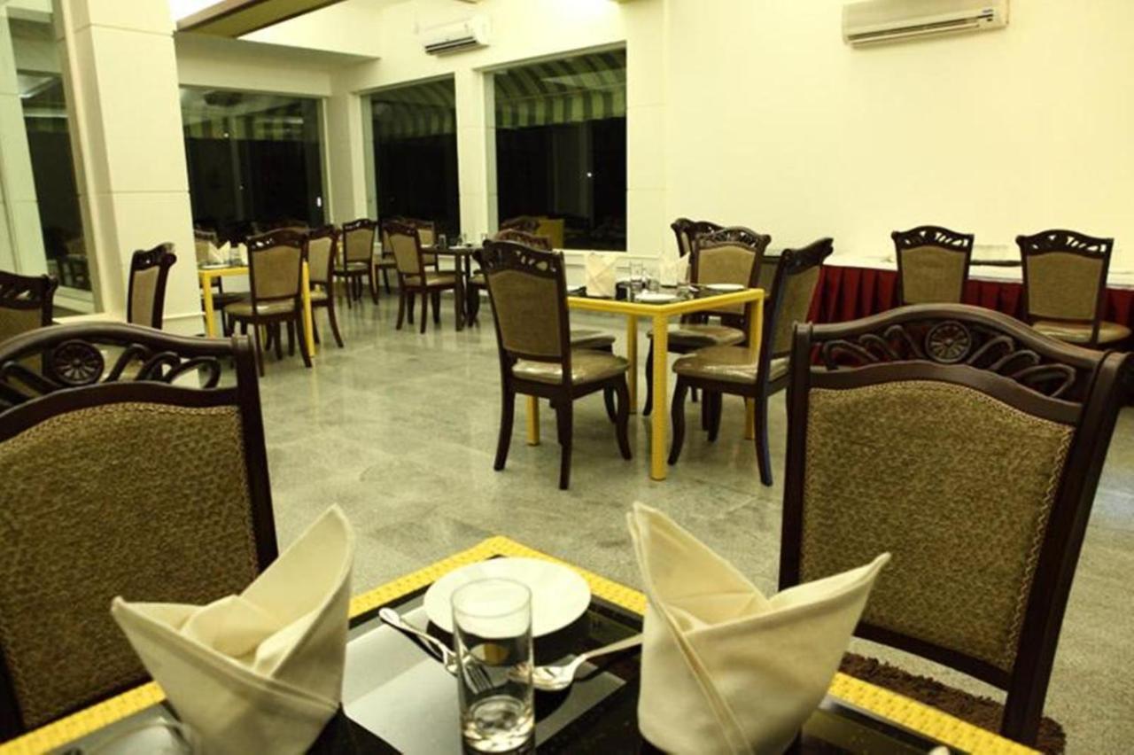 Esthell Village Resort Mahabalipuram Zewnętrze zdjęcie